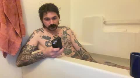 Snapshot of cantleavethehouse chatting on January 22, 2:04 am cantleavethehouse online show from January 22, 2:04 am