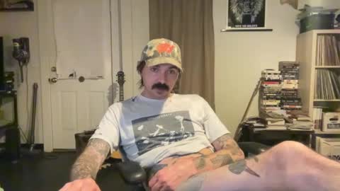 Snapshot of cantleavethehouse chatting on February 10, 5:36 am cantleavethehouse online show from February 10, 5:36 am