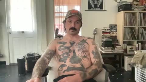 Snapshot of cantleavethehouse chatting on March 3, 6:01 pm cantleavethehouse online show from March 3, 6:01 pm