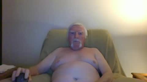 capecod21 online show from January 1, 10:13 pm