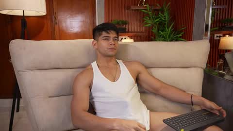 Snapshot of capizzi_ chatting on March 2, 5:08 am David Capizzi online show from March 2, 5:08 am