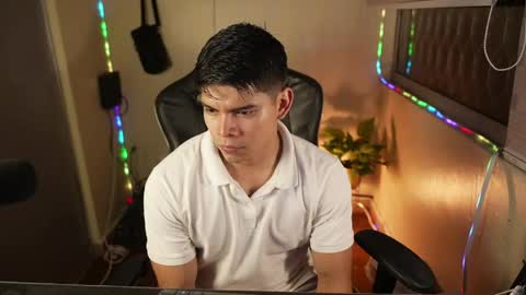 David Capizzi online show from April 7, 3:18 am