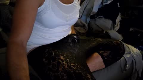 capoo24 online show from October 8, 2:09 am