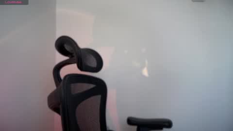 Emma online show from January 23, 2:28 pm