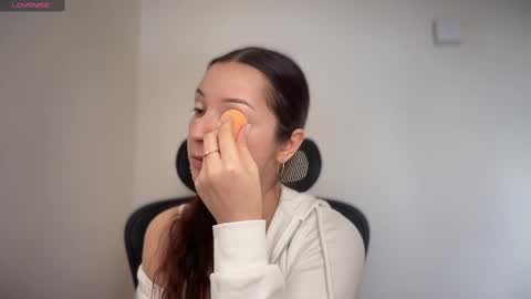 Emma online show from February 12, 12:01 pm