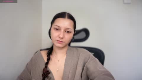 Emma online show from March 12, 2:34 pm