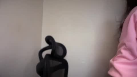 Emma online show from December 4, 8:12 am