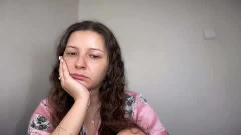 Emma online show from December 22, 7:38 am