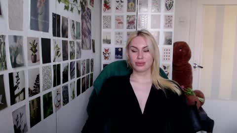 Capricious Scorpio Afa online show from April 9, 4:23 pm