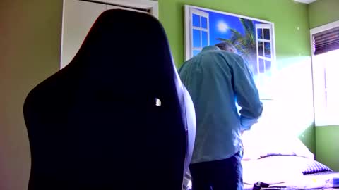 Snapshot of capricorne1965 chatting on February 14, 6:04 pm capricorne1965 online show from February 14, 6:04 pm