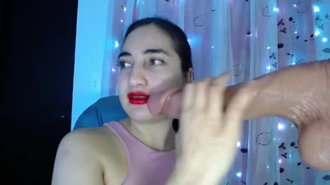 Snapshot of capricornio_16 chatting on September 19, 10:38 am CAPRICORNIO online show from September 19, 10:38 am