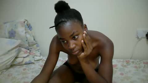 capril_sexy online show from February 2, 4:06 pm