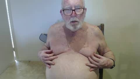 Snapshot of capt5105 chatting on January 26, 11:39 pm capt5105 online show from January 26, 11:39 pm