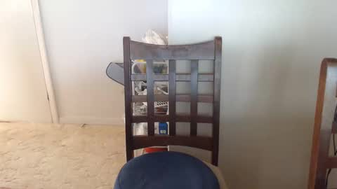 Snapshot of capt5105 chatting on February 17, 3:04 am capt5105 online show from February 17, 3:04 am