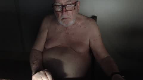 Snapshot of capt5105 chatting on February 22, 12:19 pm capt5105 online show from February 22, 12:19 pm