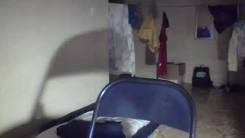 Snapshot of captainfox_ chatting on May 25, 1:33 am captainfox_ online show from May 25, 1:33 am