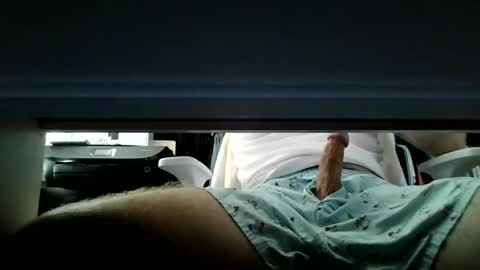 Snapshot of captncam chatting on October 3, 7:11 pm captncam online show from October 3, 7:11 pm