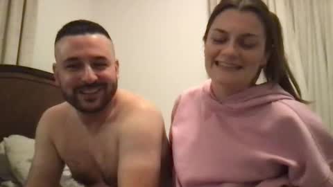 Snapshot of caraandcole chatting on February 5, 4:39 am Cara and Cole online show from February 5, 4:39 am