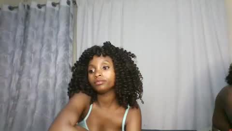 Snapshot of carababey chatting on March 6, 6:15 pm carababey online show from March 6, 6:15 pm