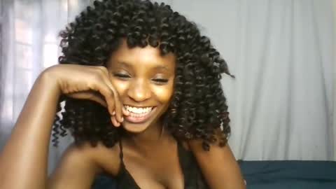 Snapshot of carababey chatting on March 11, 3:23 am carababey online show from March 11, 3:23 am