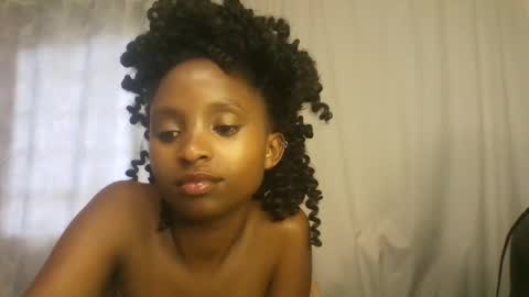 Snapshot of carababey chatting on April 8, 2:06 pm carababey online show from April 8, 2:06 pm