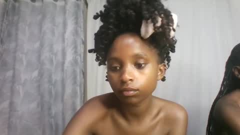 Snapshot of carababey chatting on April 10, 12:38 am carababey online show from April 10, 12:38 am