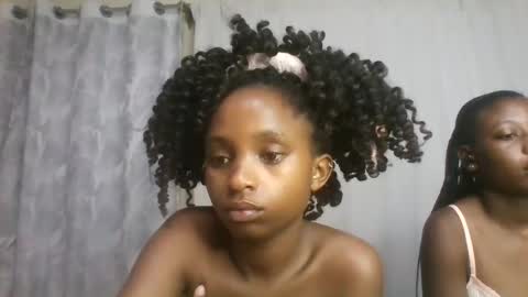 Snapshot of carababey chatting on April 12, 12:26 am carababey online show from April 12, 12:26 am