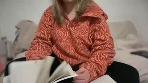 Cara Bou online show from February 23, 2:53 am