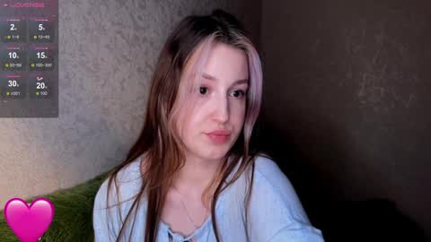 Snapshot of caramel_95 chatting on April 7, 5:24 pm caramel_95 online show from April 7, 5:24 pm