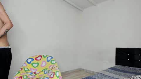 Carlos and Cristian  online show from February 4, 2:43 pm