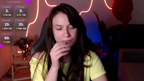 Mary online show from June 2, 11:07 pm
