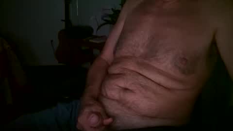 Snapshot of caressluving chatting on October 2, 6:20 am Caressluving online show from October 2, 6:20 am