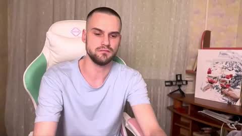 Snapshot of cari_2you chatting on November 30, 7:29 pm Cari online show from November 30, 7:29 pm