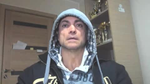 Laz online show from January 12, 1:44 am