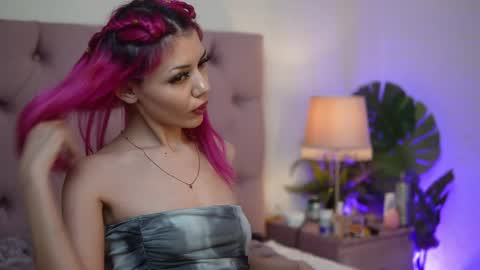  Carina  online show from April 5, 8:50 pm