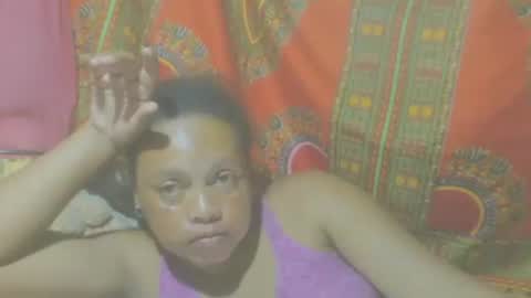 carinesexy69 online show from February 13, 7:10 pm