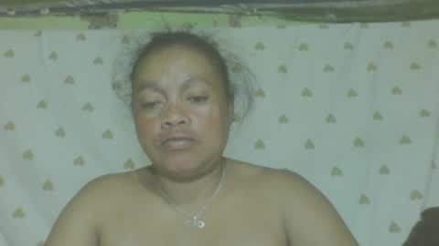 carinesexy69 online show from July 15, 6:35 pm