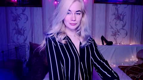 Carin online show from February 9, 2:48 am