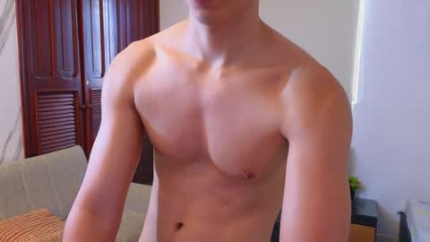 carl_dixon online show from May 28, 7:44 pm