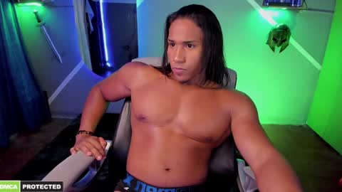 Snapshot of carl_smithh chatting on January 15, 11:10 am Carl online show from January 15, 11:10 am