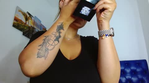 Snapshot of carla_beer chatting on January 10, 11:54 am Carla online show from January 10, 11:54 am