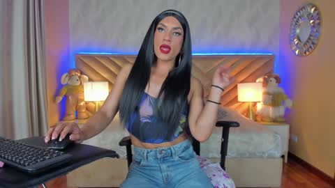 Carla Santini online show from December 28, 7:01 pm