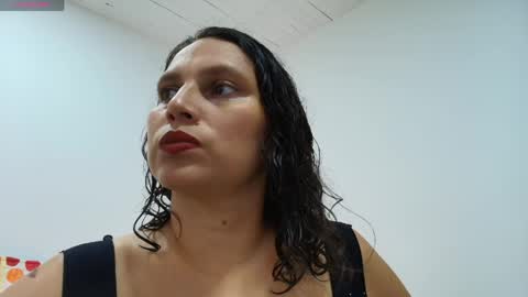 Snapshot of carlaantonellii chatting on April 10, 3:34 am carlaantonellii online show from April 10, 3:34 am