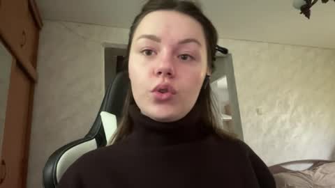 Lesly online show from April 24, 9:01 am