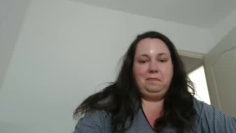 Snapshot of carlaruth chatting on May 18, 5:13 am Carlaruth online show from May 18, 5:13 am