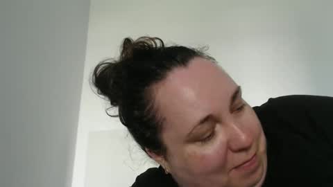 Snapshot of carlaruth chatting on May 23, 3:05 pm Carlaruth online show from May 23, 3:05 pm