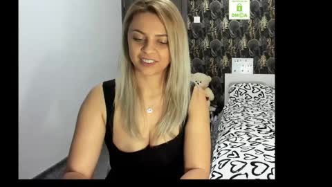 Snapshot of carlastacefun chatting on April 30, 6:03 pm CarlaStaceFun online show from April 30, 6:03 pm