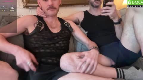 Snapshot of carlhung_69 chatting on December 8, 8:47 pm carlhung 69 hairy friends gay bi online show from December 8, 8:47 pm