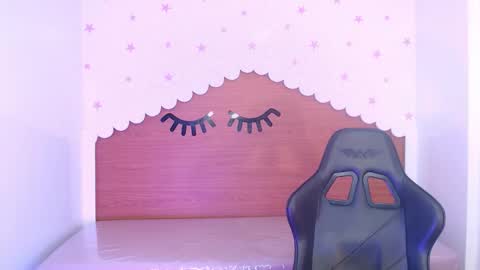 CARLYE   online show from November 25, 3:06 am