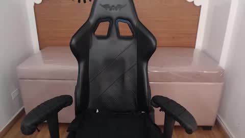 CARLYE   online show from November 27, 3:47 pm